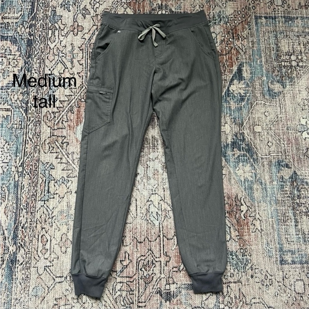 🩶 Figs Graphite Zamora Jogger Scrub Pants 🩶